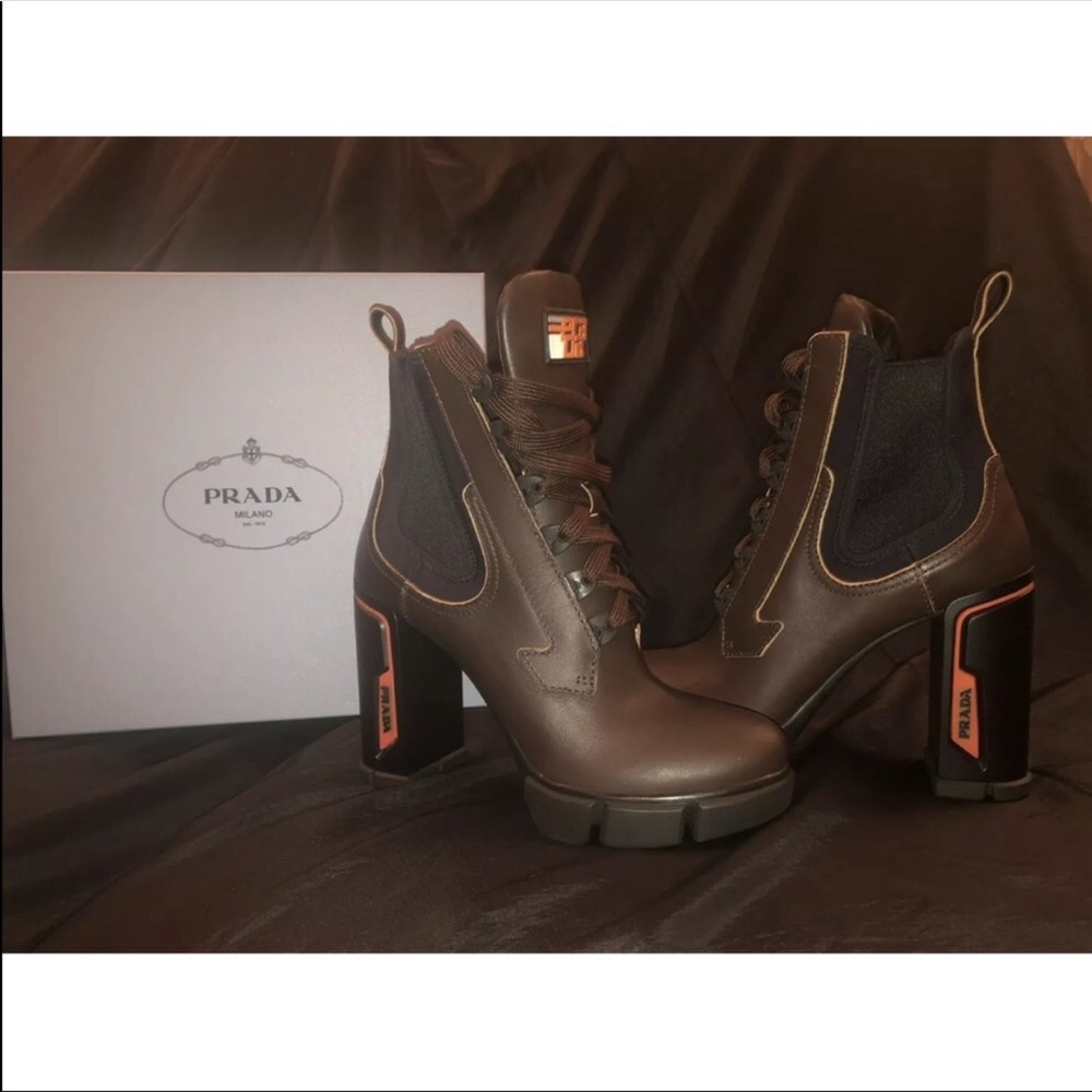 Prada boots - Picture 1 of 3